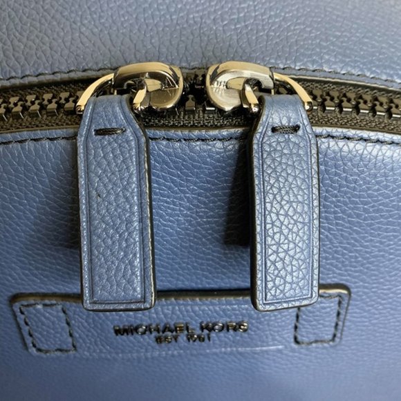 ❤️❤️❤️❤️SOLD❤️❤️❤️❤️💙Michael Kors Leather Backpack💙 - Picture 10 of 17